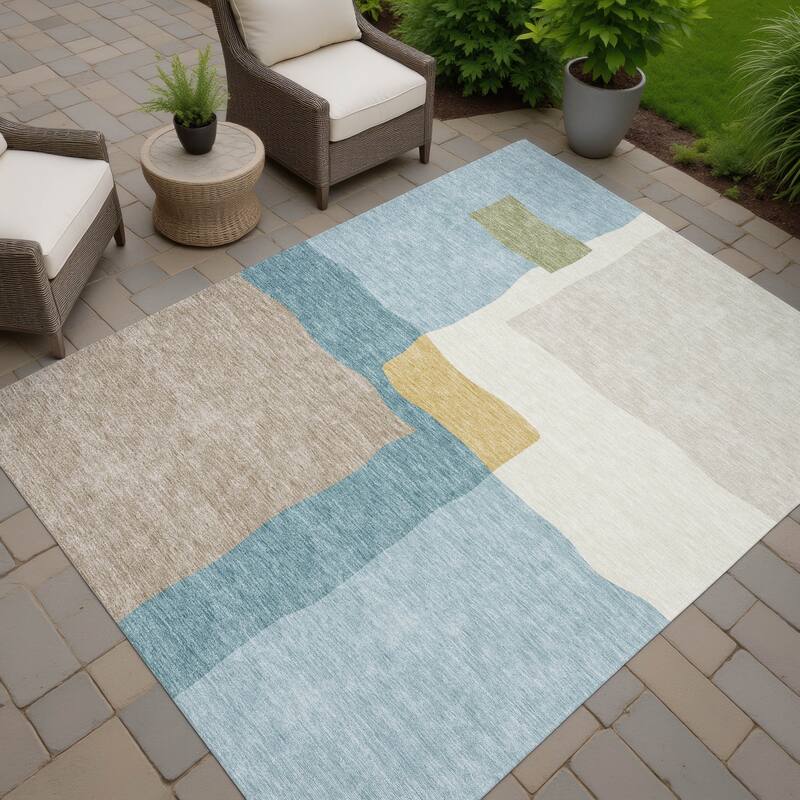 Machine Washable Indoor/ Outdoor Contemporary Blox Chantille Rug