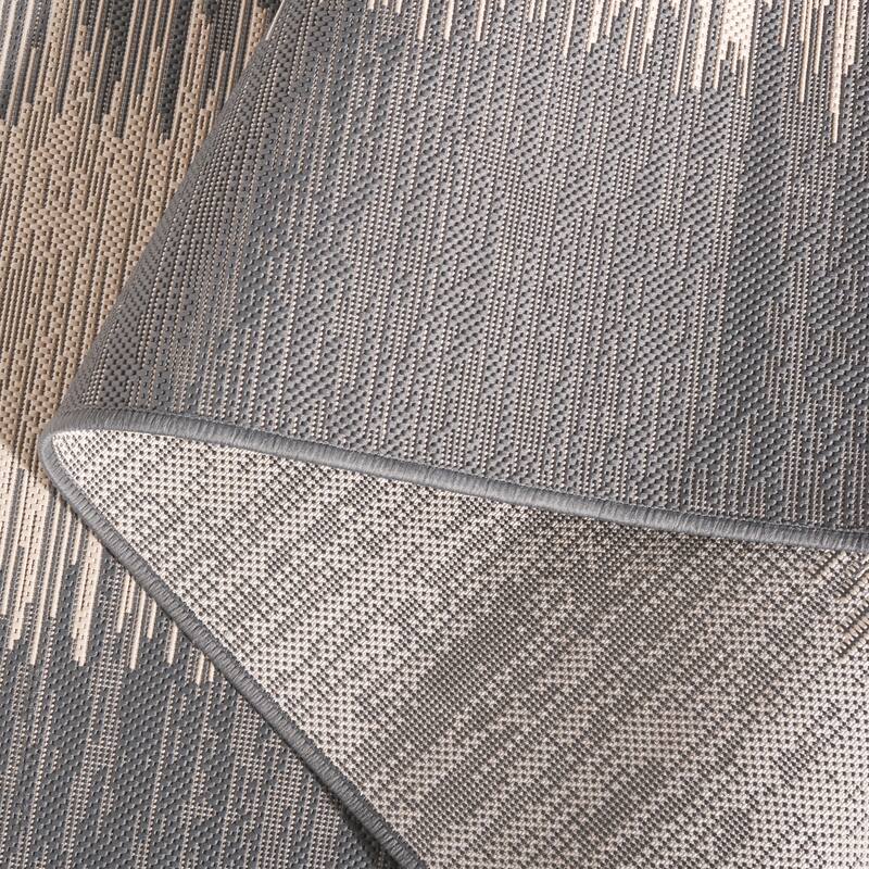SAFAVIEH Courtyard Elizaveta Indoor/ Outdoor Rug