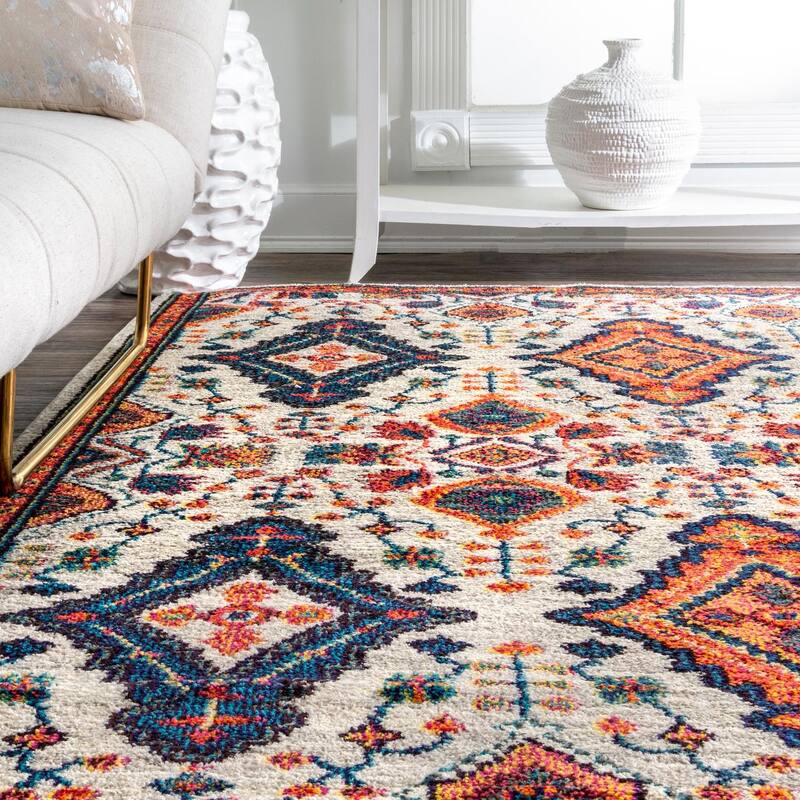 Nuloom Diamond Elayne Area Rug