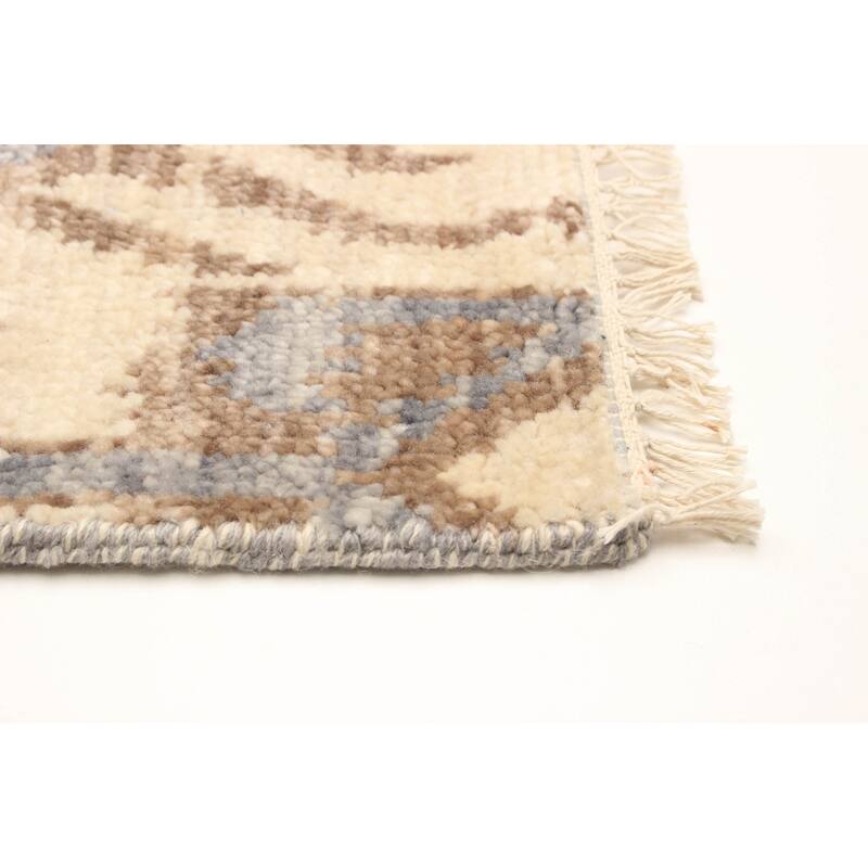 ECARPETGALLERY Hand-knotted Mystique Cream Wool Rug - 2'8 x 18'11