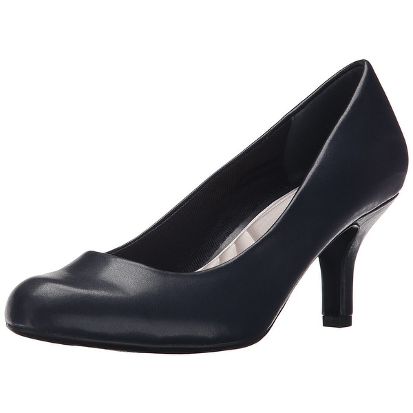 Easy Street Womens Passion Closed Toe Classic Pumps