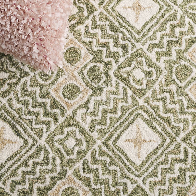 SAFAVIEH Handmade Micro-Loop Jelske Wool Rug
