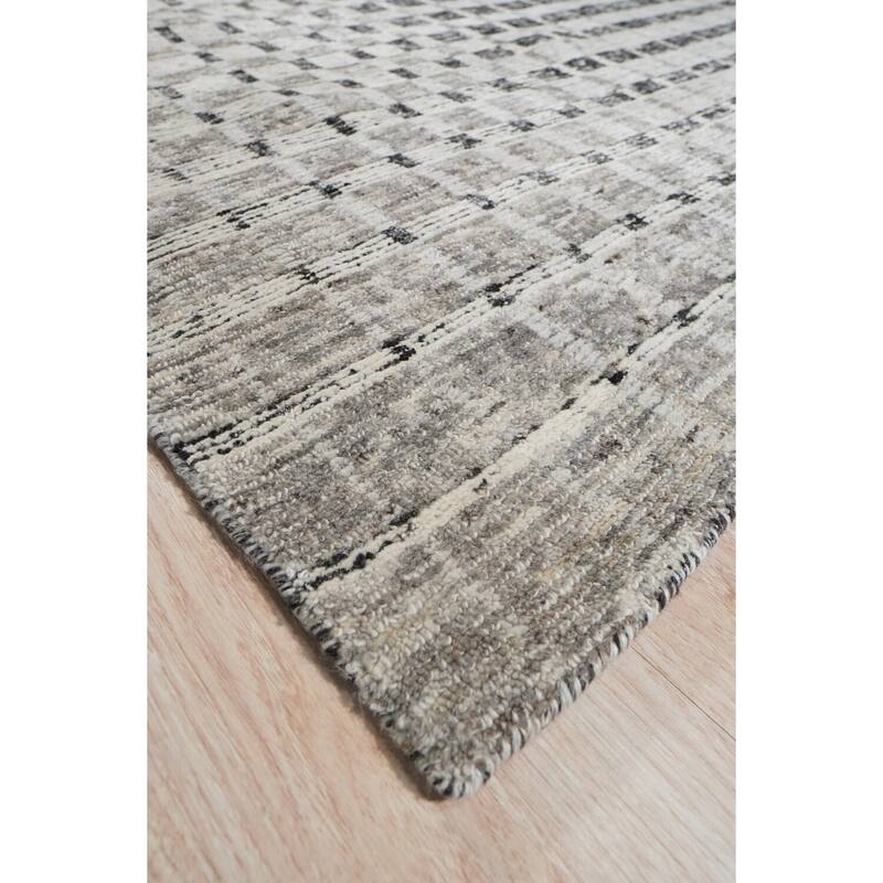 Hand-Knotted Bamboo Silk High Low Rug, 7'9 x 9'9, White Area Rug, Stylish Soft Texture for Modern Interiors - L