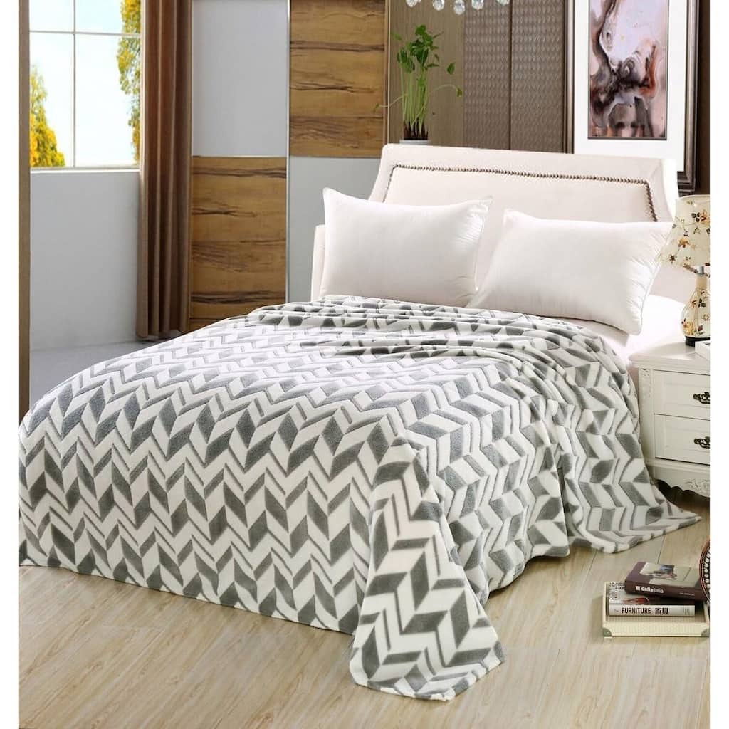 Ultra Lush King Size Microplush Chevron Shock Wave Microplush Blanket (102" x 86") - Grey