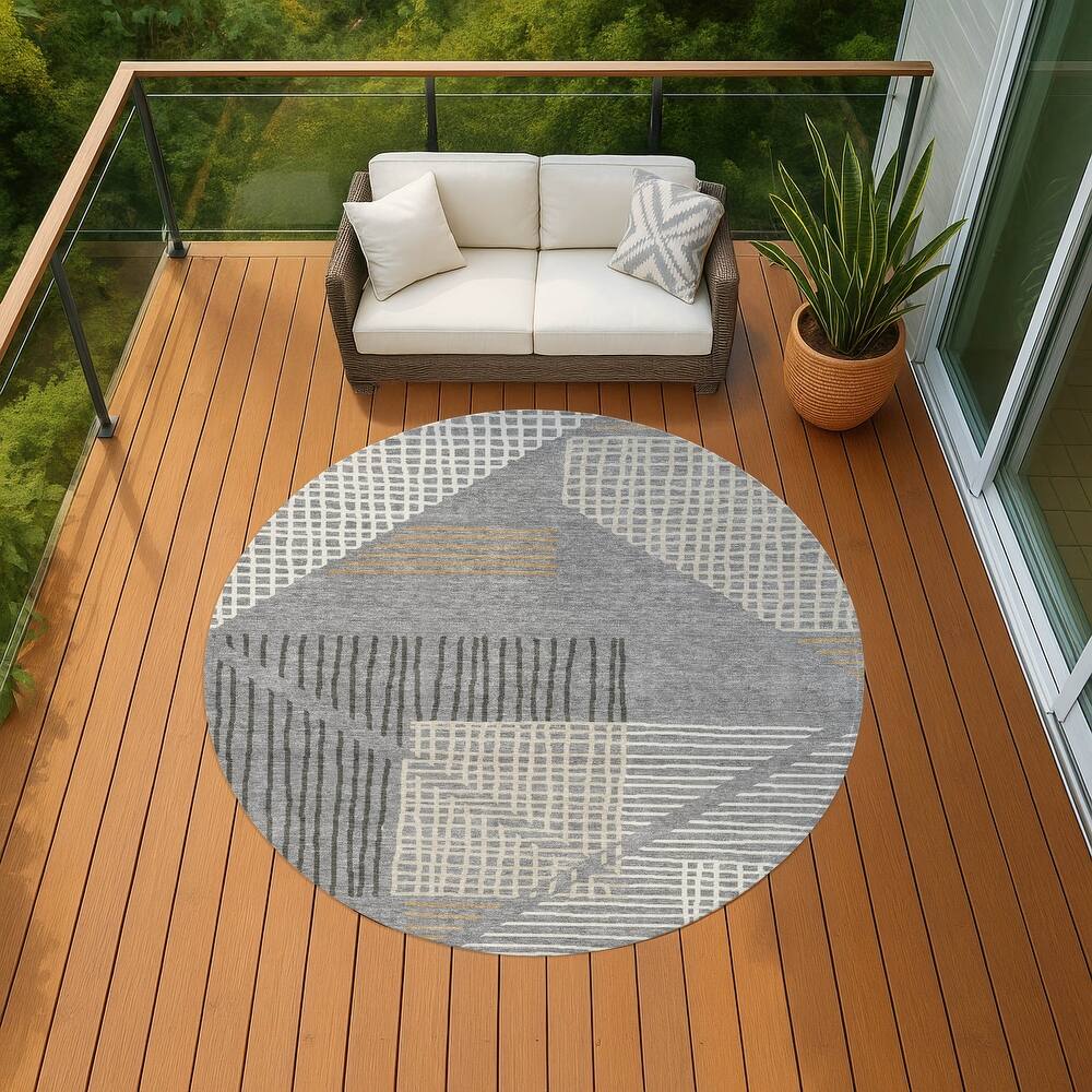 Machine Washable Indoor/ Outdoor Casual Contemporary Chantille Rug