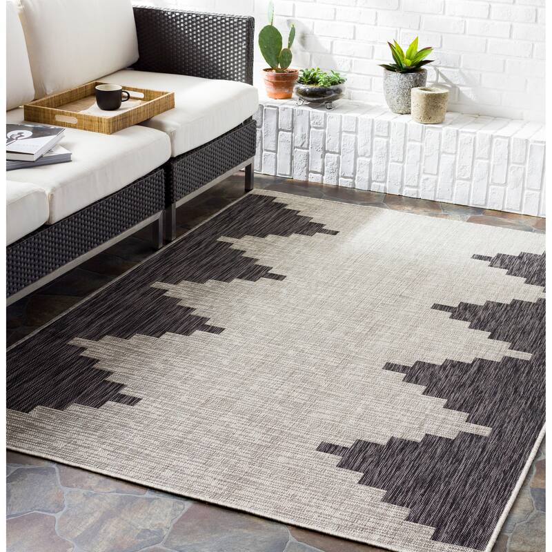 Jazsmin Indoor/ Outdoor Diamond Stripe Area Rug - 6'7" x 9' - Charcoal