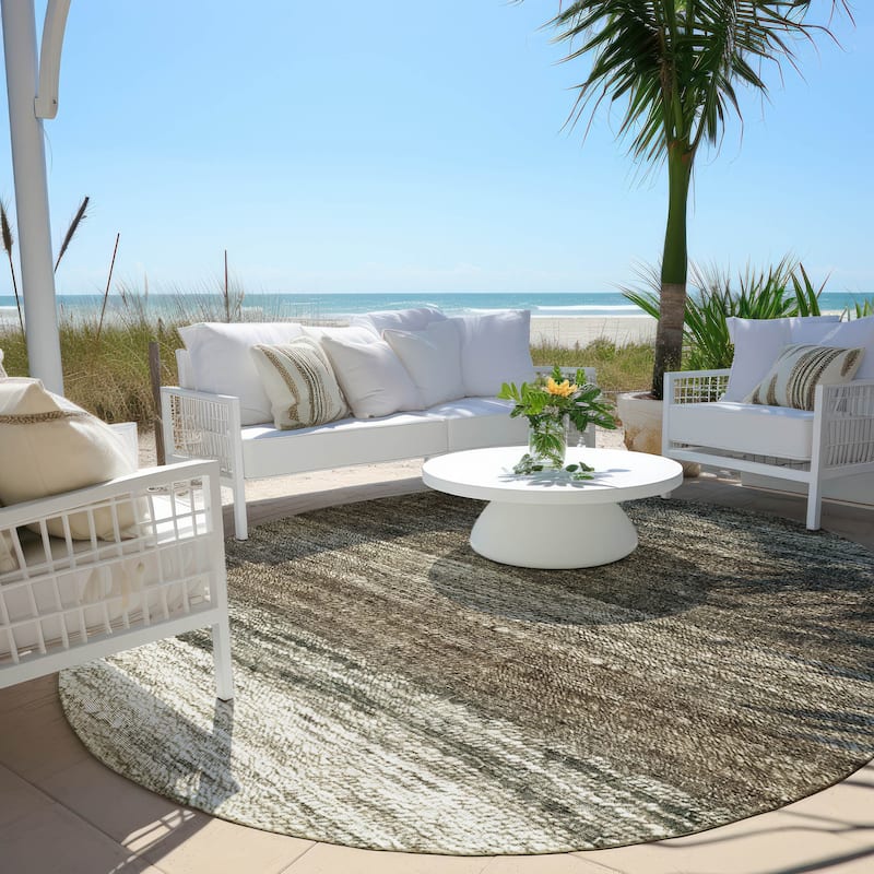 Machine Washable Indoor/ Outdoor Chantille Solid Ombre Rug - Brown - 8' x 8'