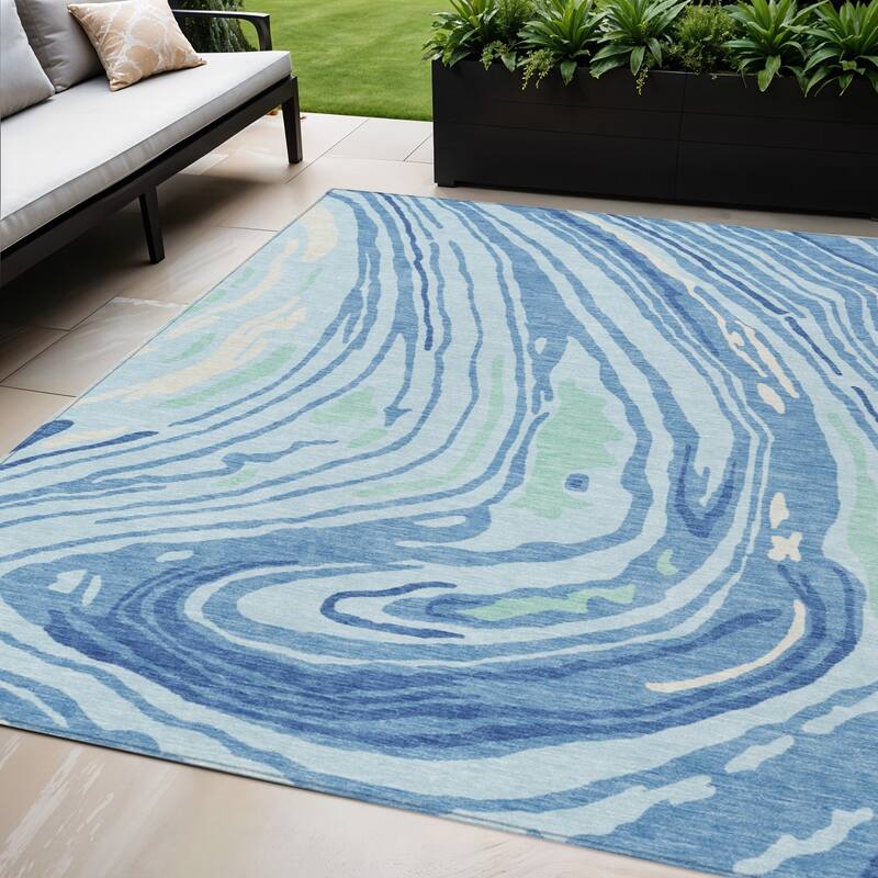 HomeRoots Abstract Transitional Rectangle Outdoor Rug - 5' X 8'