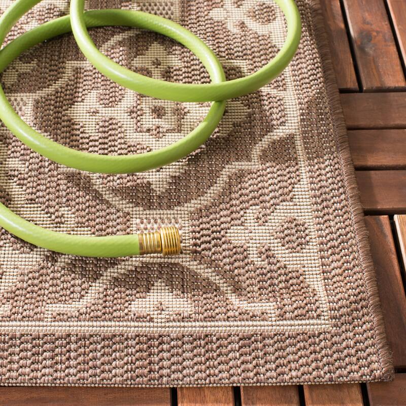SAFAVIEH Courtyard Sonja Indoor/ Outdoor Waterproof Patio Backyard Rug
