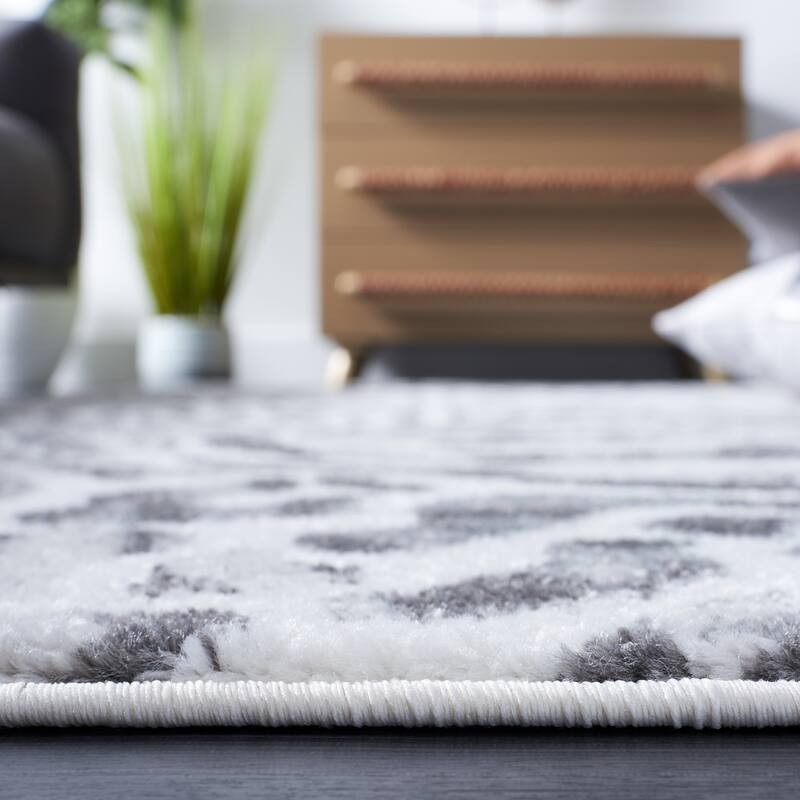 SAFAVIEH Amsterdam Vathsala Modern Abstract Rug
