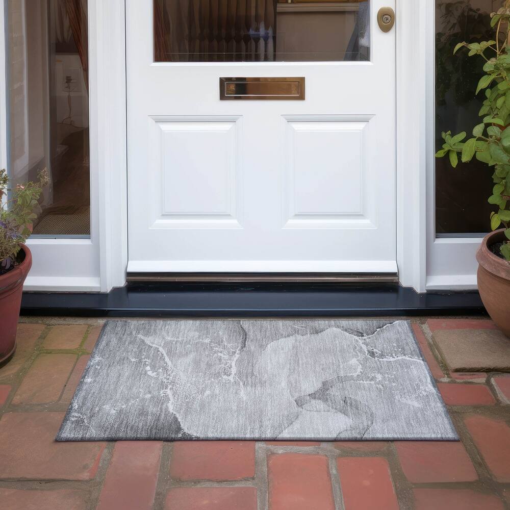 Machine Washable Indoor/ Outdoor Abstract Marble Chantille Rug
