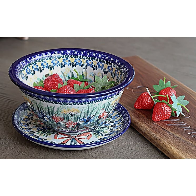 Blue Rose Polish Pottery 470 Ceramika Artystyczna Berry Bowl