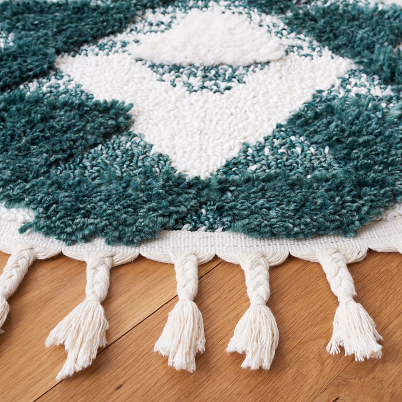 SAFAVIEH Moroccan Tassel Shag Kobi 2-inch Thick Rug