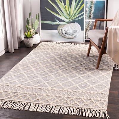 Livabliss Myrtle Handmade Cottage Diamond Wool Area Rug