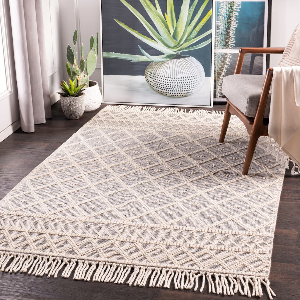 Livabliss Myrtle Handmade Cottage Diamond Wool Area Rug