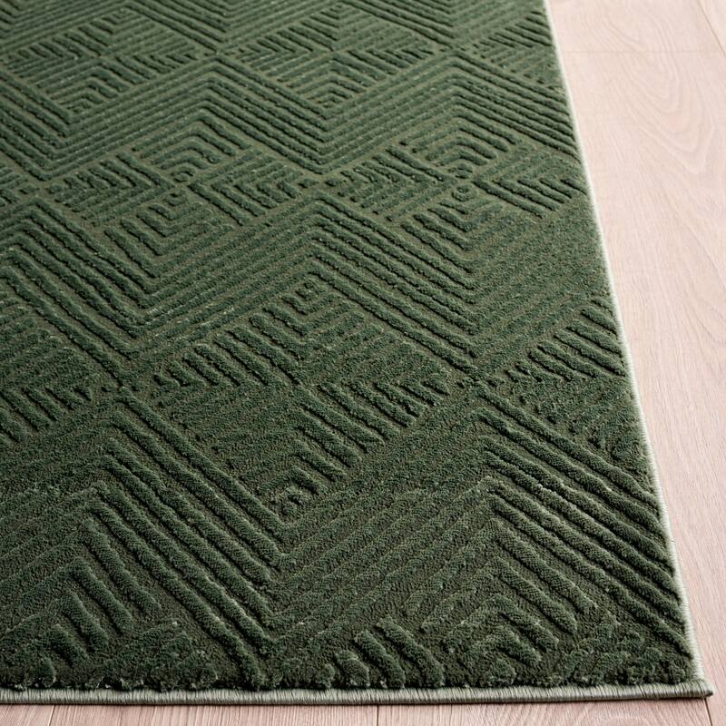 SAFAVIEH Revive Regine Transitional Rug