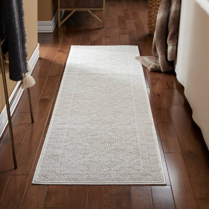 TOWN & COUNTRY LUXE Maya Medallion Tile Neutral Indoor Area Rug with High-Low Texture - 1' 9" x 7' 2" - Ivory/Greige - Runner