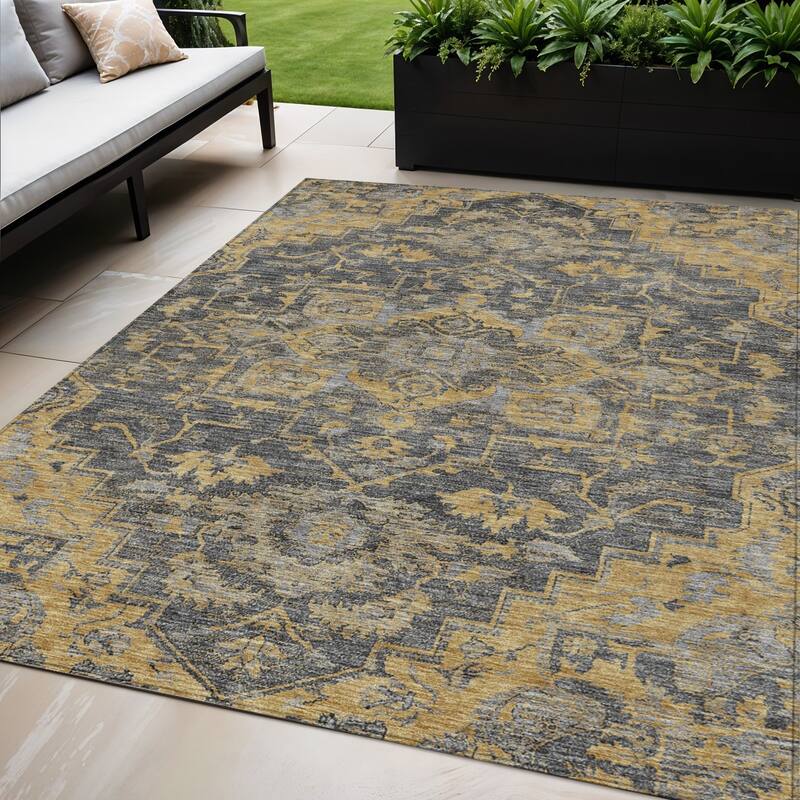 HomeRoots Oriental Traditional Rectangle Outdoor Rug - 5' X 8'