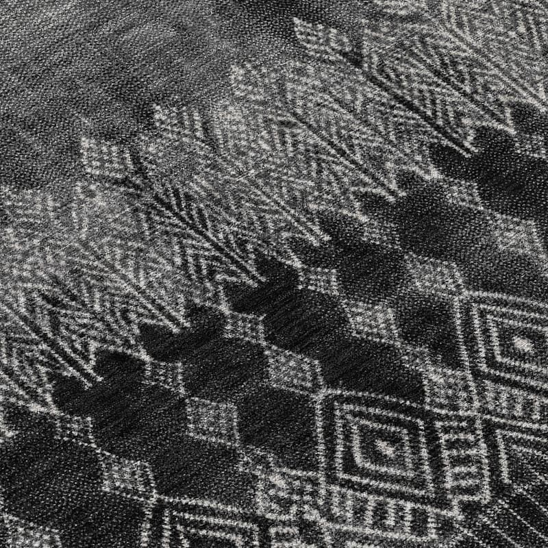 Machine Washable Indoor/ Outdoor Boho Ombre Chantille Rug