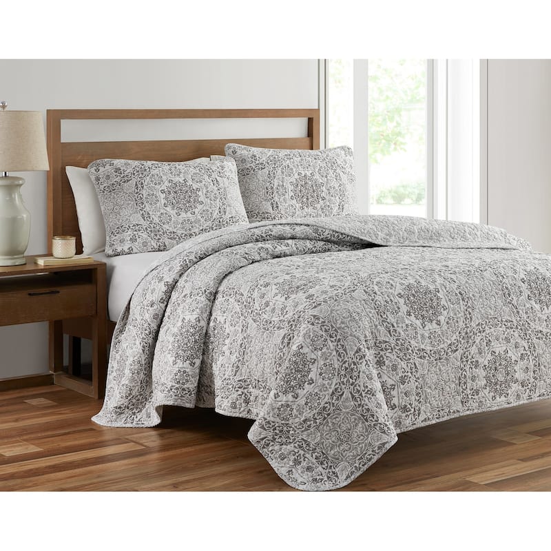 Ravenna Medallion Grey 3-Piece Cotton Reversible Quilt Set