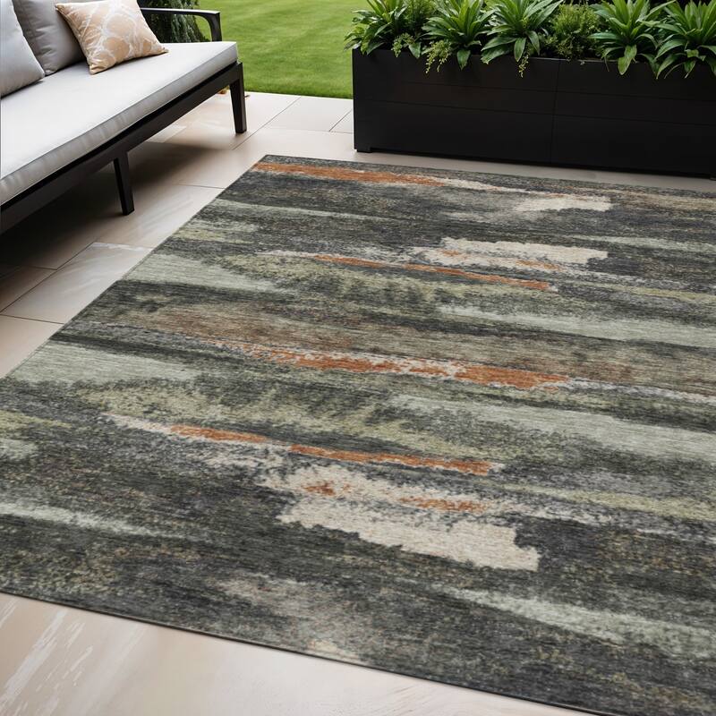 HomeRoots Abstract Transitional Rectangle Outdoor Rug - 5' X 8'