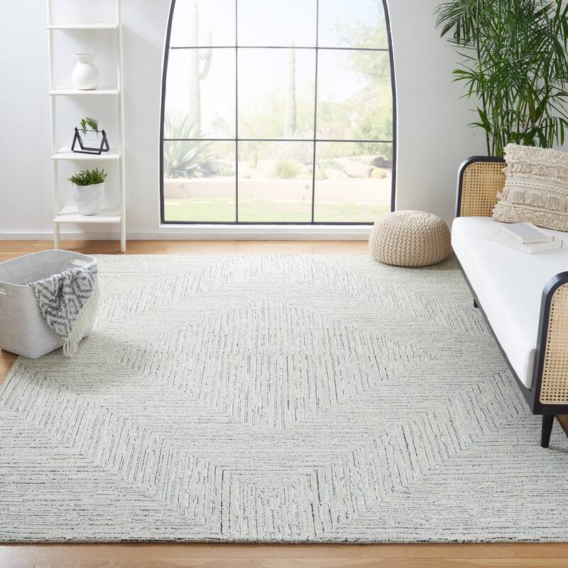 SAFAVIEH Handmade Micro-Loop Nausica Modern Wool Rug - 10' x 14' - Light Grey/Ivory