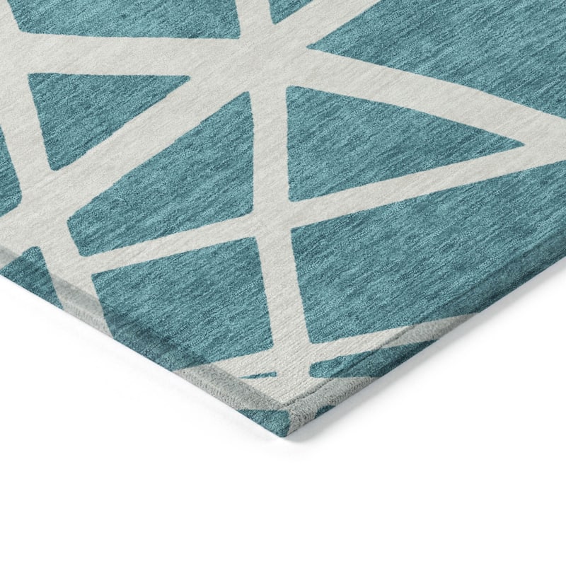 HomeRoots Geometric Transitional Rectangle Outdoor Rug