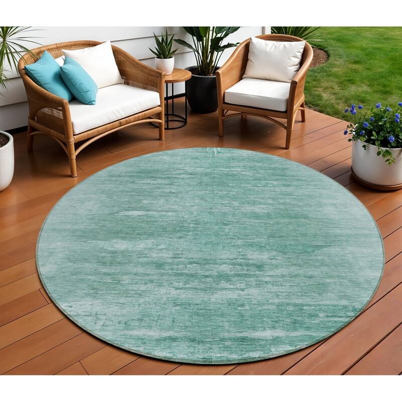 HomeRoots Abstract Transitional Rectangle Outdoor Rug - 8' Round