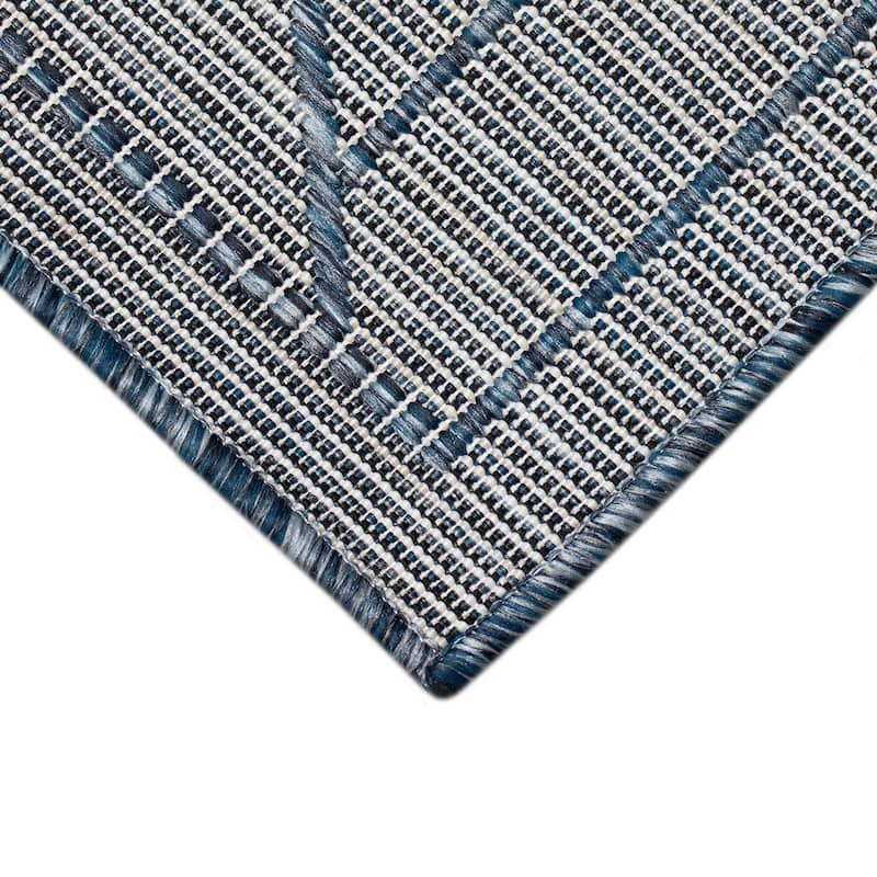 Liora Manne Carmel Pyramid Indoor/Outdoor Rug