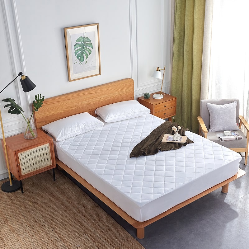Luxurious 300 Thread Count Hypoallergenic Mattress Pad