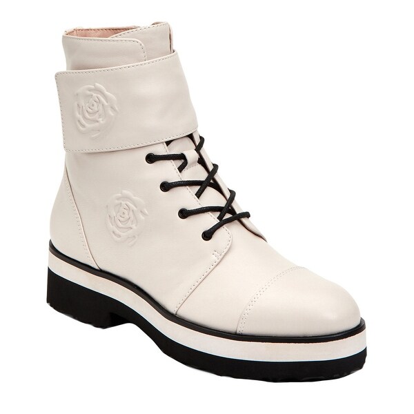 taryn boots
