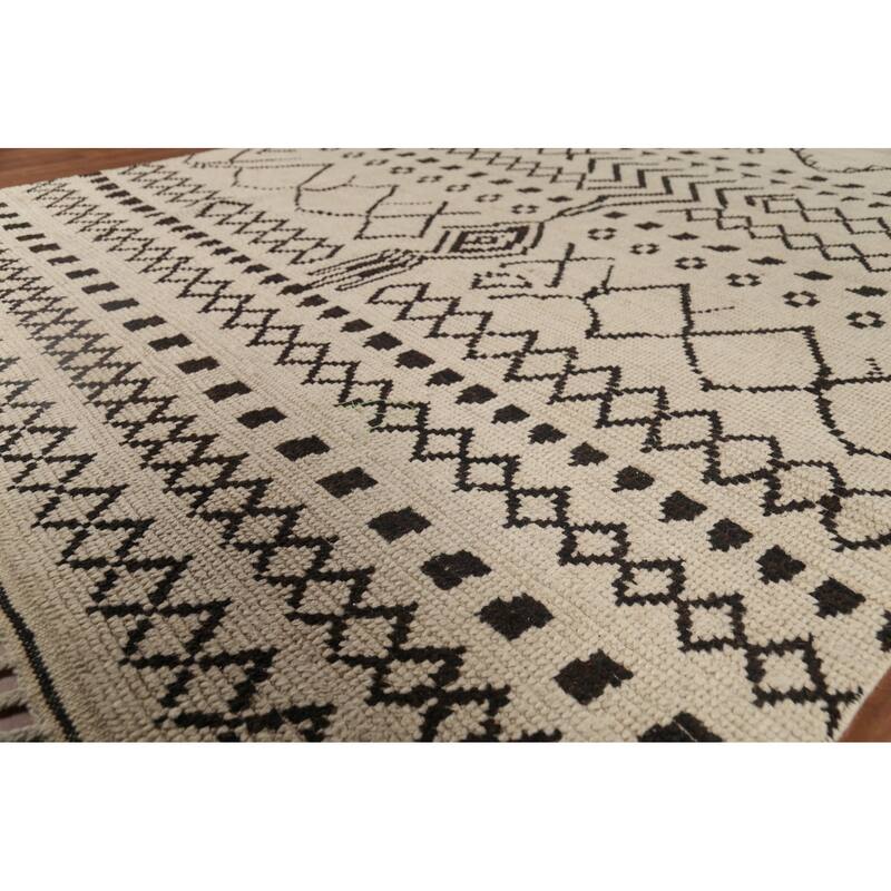 Geometric Beige / Ivory Moroccan Area Rug Hand-Knotted Wool Carpet - 6'9"x 10'11"