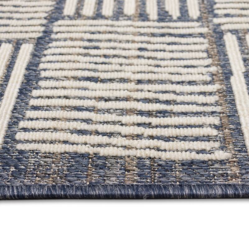 Liora Manne Cove Squares Indoor/Outdoor Rug