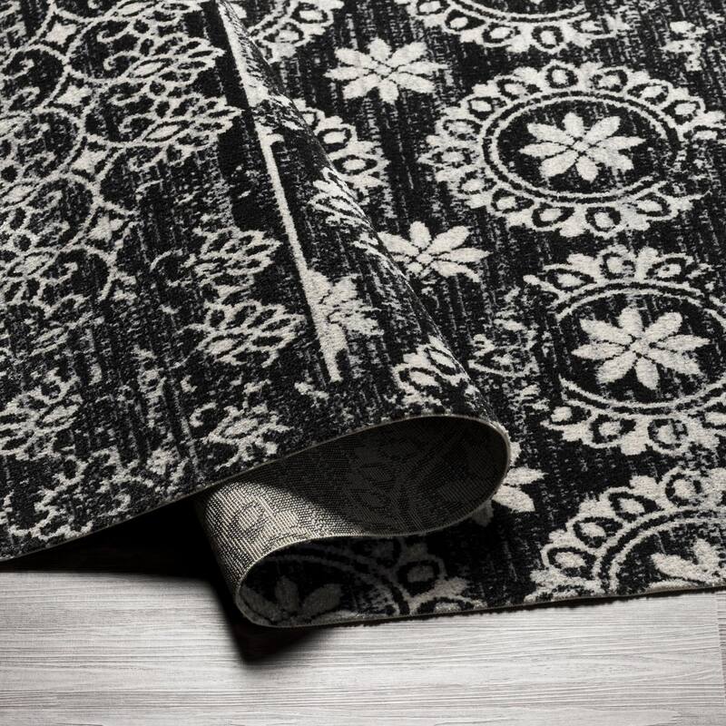 Livabliss Lavadora Updated Traditional Floral & Botanical Washable Area Rug