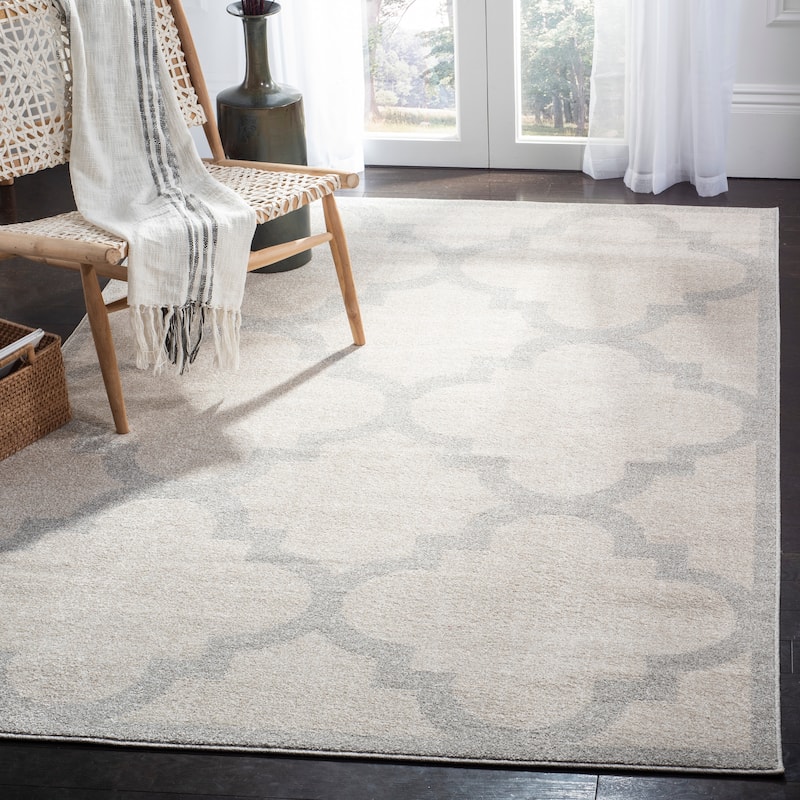 SAFAVIEH Amherst Elvana Modern Rug - 4' x 6' - Beige/Light Grey