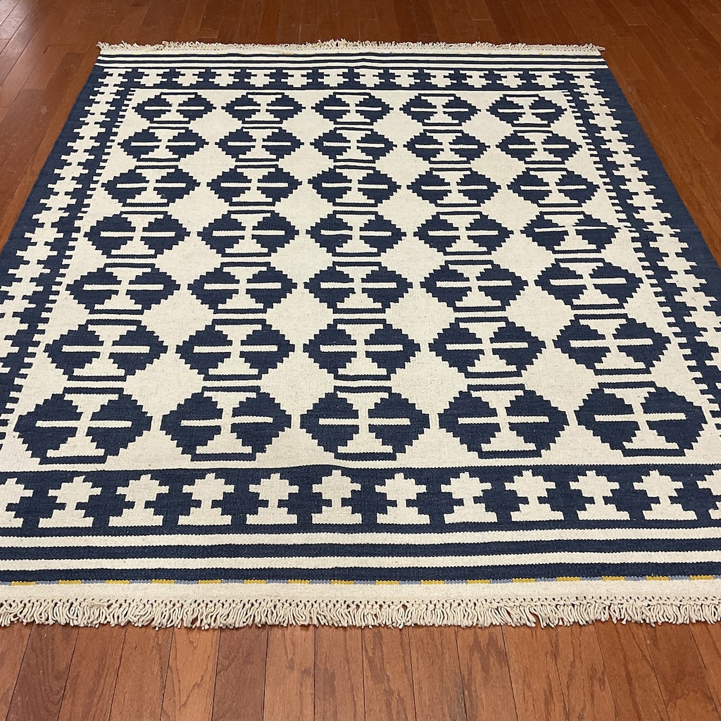 HERAT ORIENTAL Handmade Navy/Ivory Geometric Wool Kilim Rug - 5'6 x 7'11