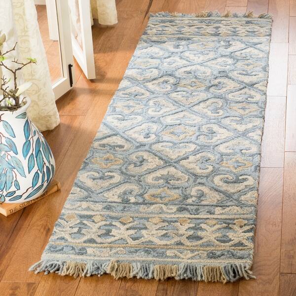 Shop Safavieh Handmade Blossom Omie Modern Floral Wool Rug On