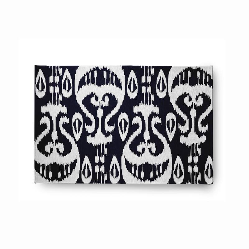 Ikat Soft Chenille Rug - 4' x 6' - Black