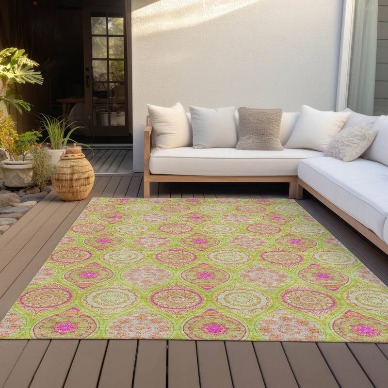 Machine Washable Indoor/ Outdoor Boho Mosaic Chantille Rug
