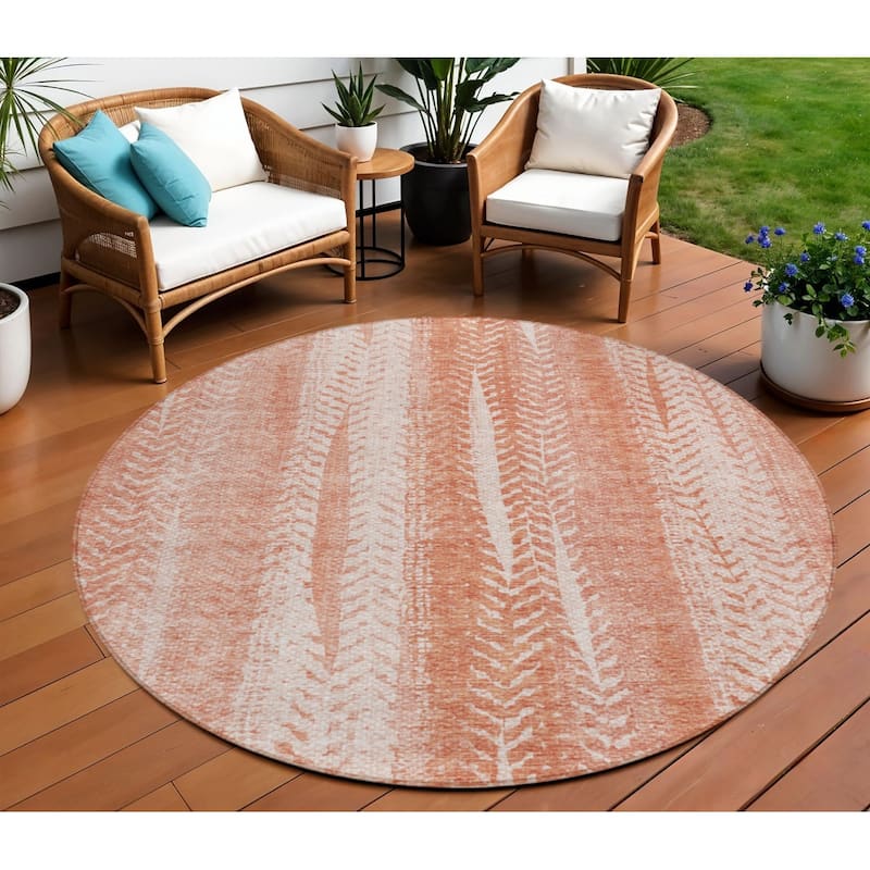 HomeRoots Botanical Leaves Transitional Rectangle Outdoor Rug - 8' Round