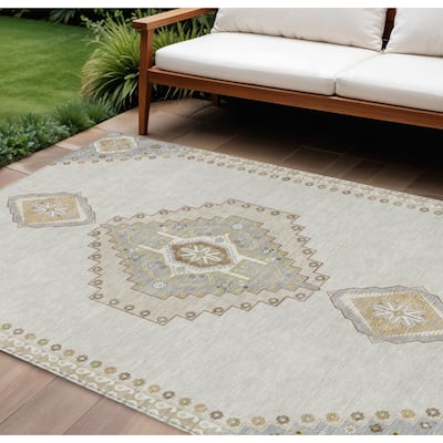 HomeRoots Oriental Traditional Rectangle Outdoor Rug