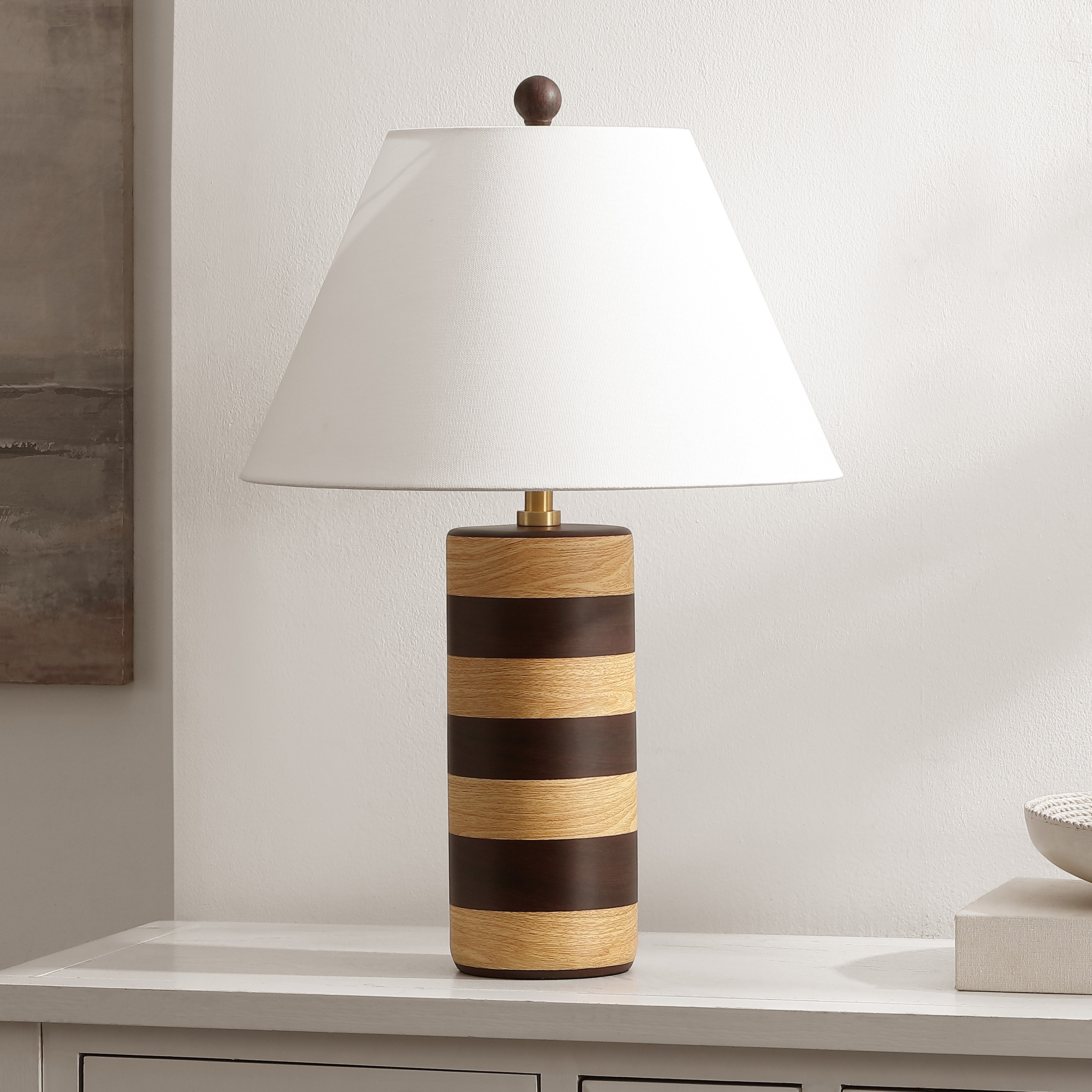 SAFAVIEH Shea 25-inch Resin Table Lamp (LED Bulb Included) - 16"W x 16"D x 24"H