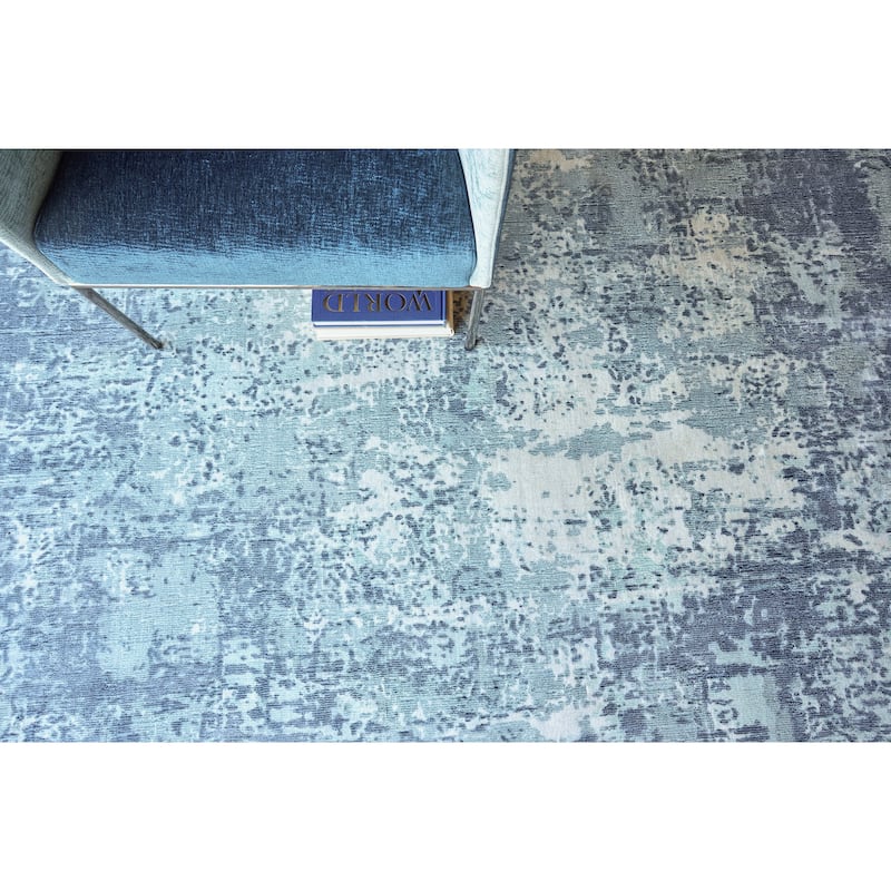 EXQUISITE RUGS Laguna Hand-loomed Wool/Bamboo Silk Blue/Multi Area Rug.