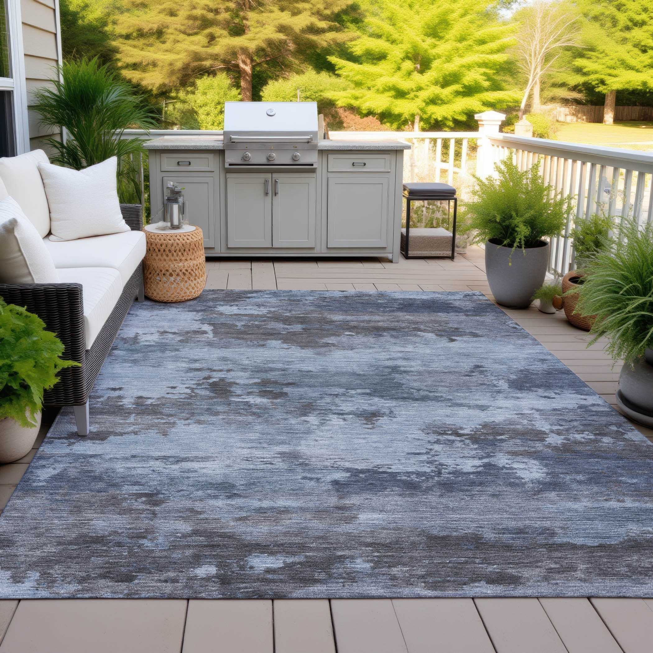Machine Washable Indoor/Outdoor Contemporary Chic Chantille Rug