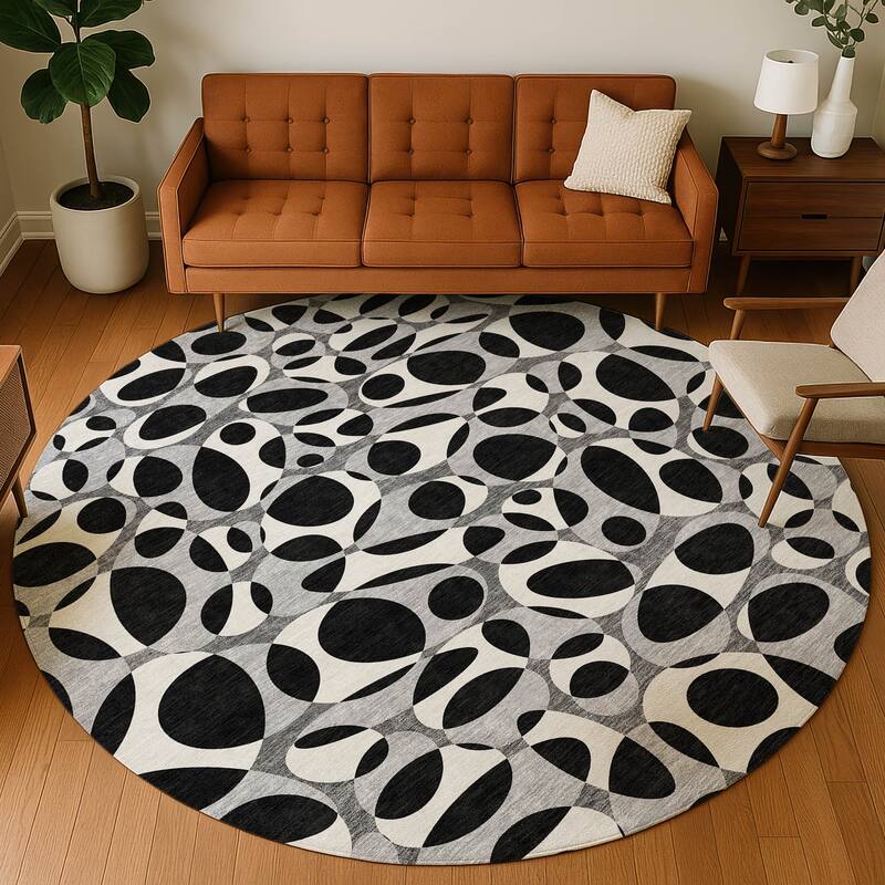 Machine Washable Indoor/ Outdoor Contemporary Saline Chantille Rug