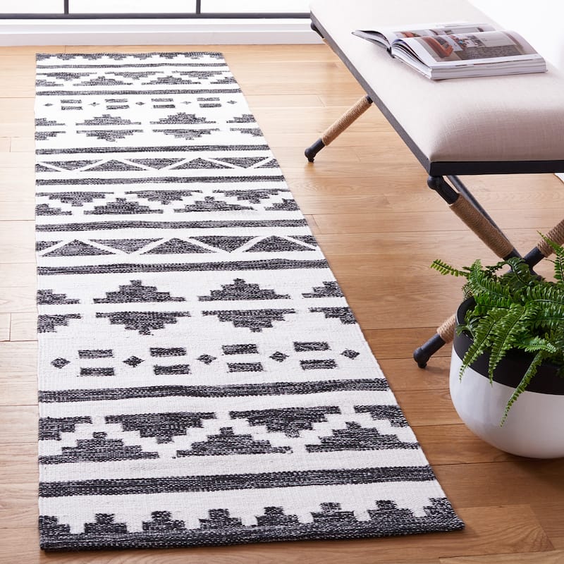 SAFAVIEH Handmade Kilim Tylaj Boho Tribal Rug - 2'3" x 9' Runner - Black/Ivory