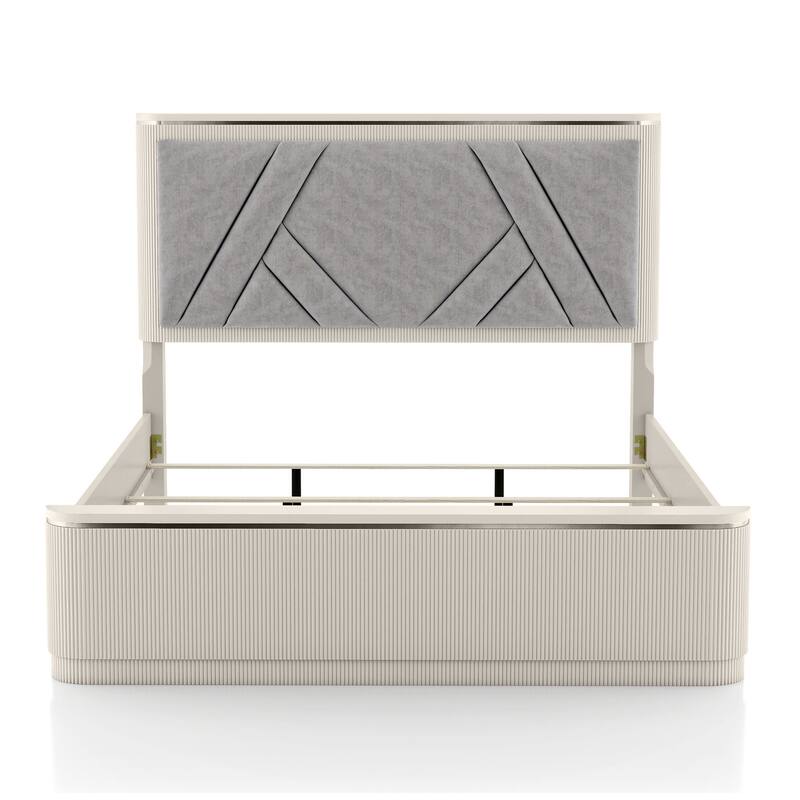 Furniture of America Leander Modern Light Grey Fluted Solid Wood Bed