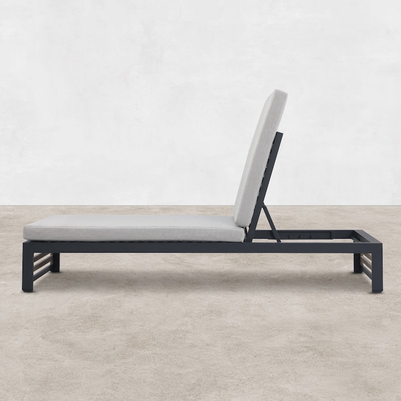 Cadora Outdoor Chaise Lounge ( Set of 2)