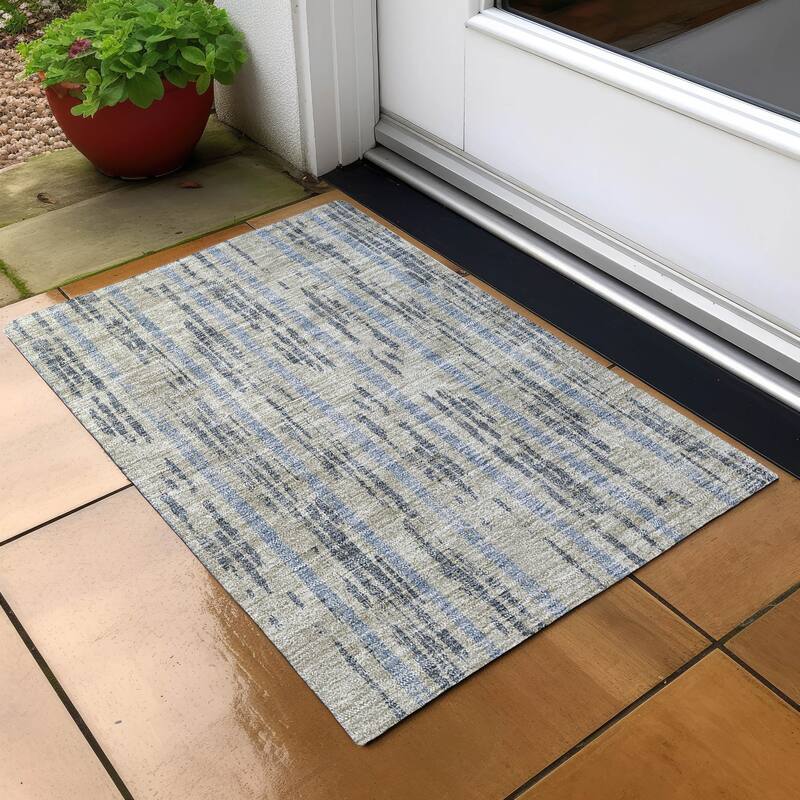 Machine Washable Indoor/ Outdoor Chantille Ombre Stripe Rug - Taupe - 1'8" x 2'6"