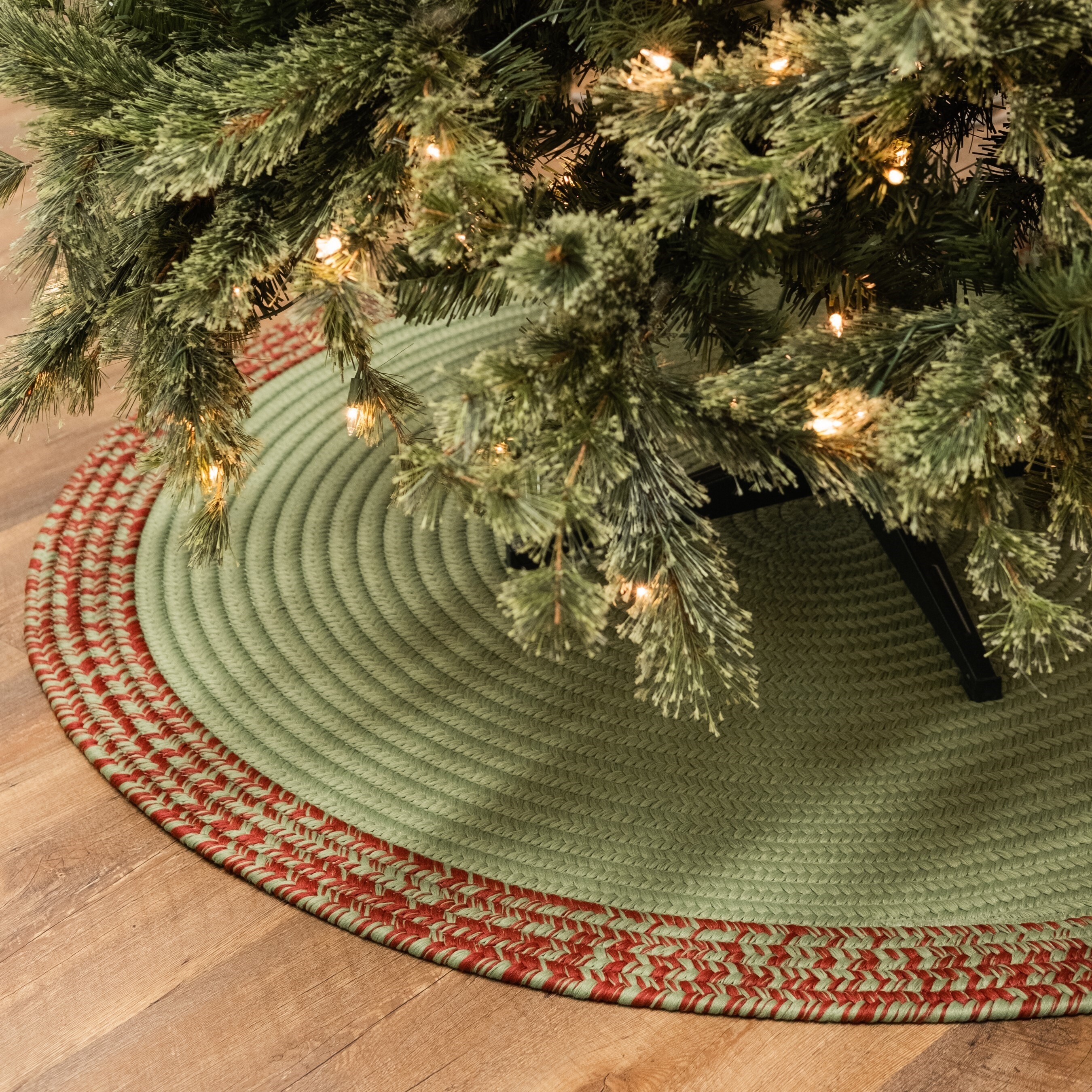 Round Christmas Rugs - Bed Bath & Beyond